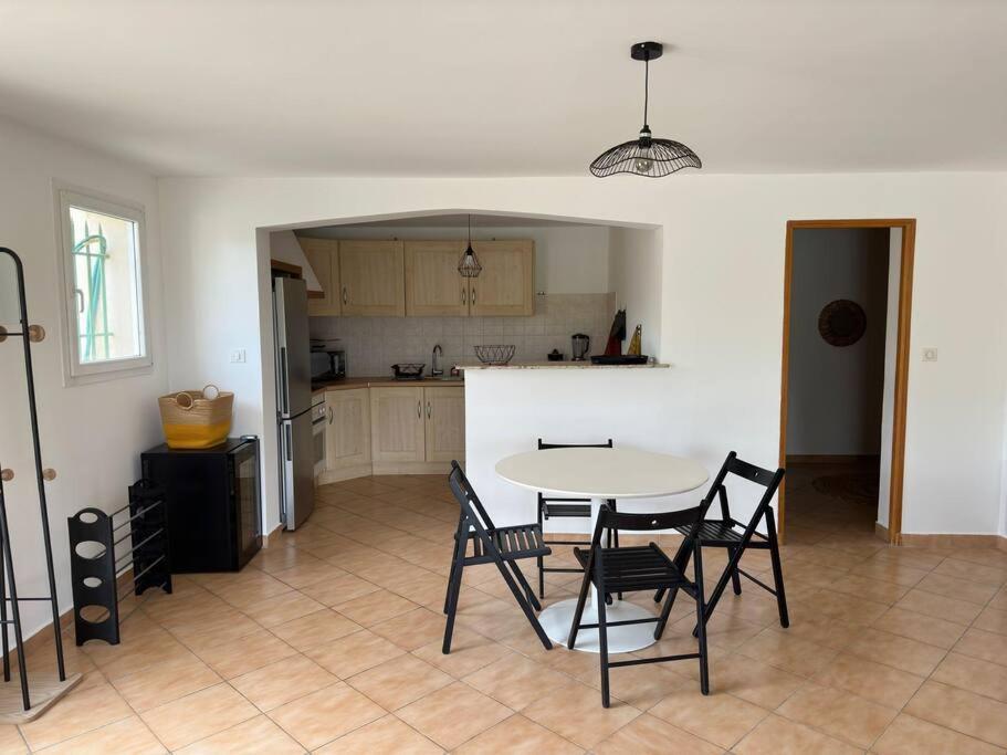 Apartmán Grande Annexe De Maison Avec Jardin Aix-en-Provence Exteriér fotografie